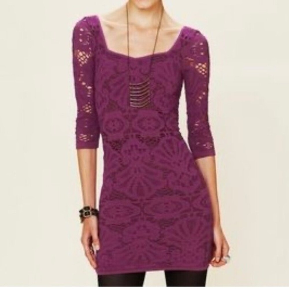 Free People Intimately Laser Cut Lace Bodycon Dress Berry Blush Magenta Size M/L